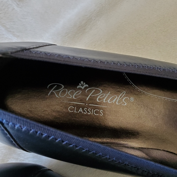 Rose Petals "Brandi" Sz 9.5 Narrow Blue Shoes NWOT - Picture 3 of 6